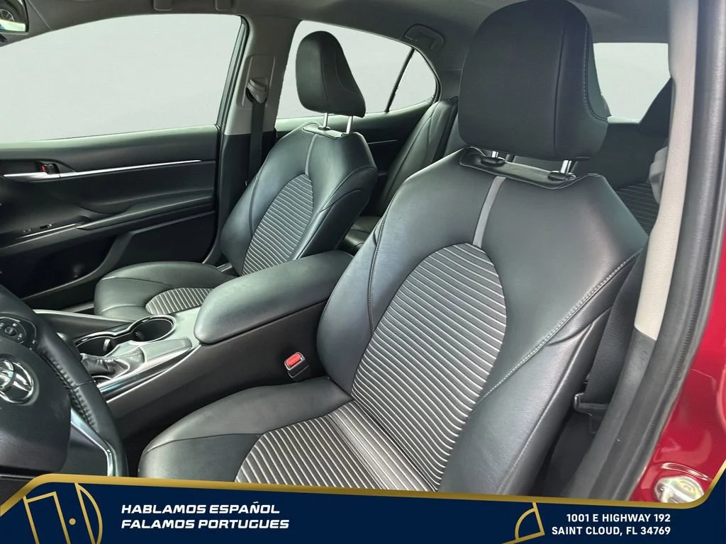 Used 2018 Red Toyota SE image 23