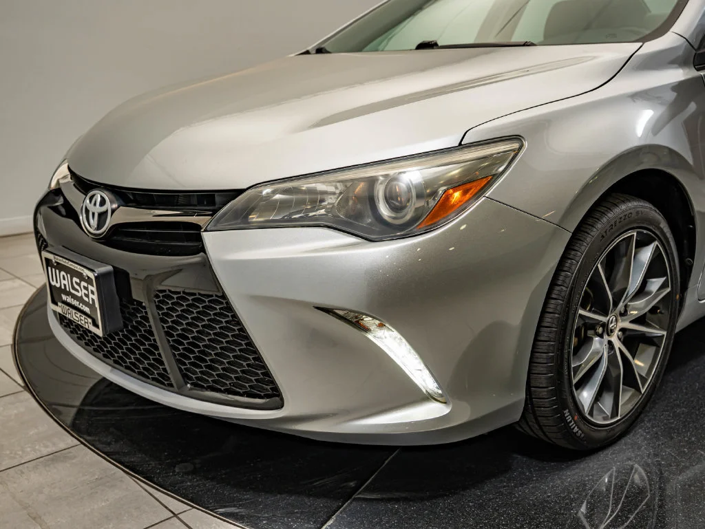 Used 2016 Celestial Silver Metallic Toyota XSE image 3
