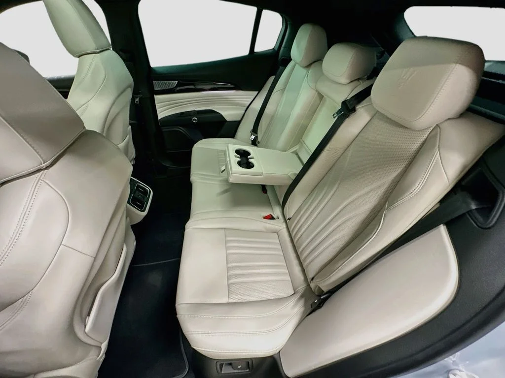 Used 2023  Maserati Modena image 25