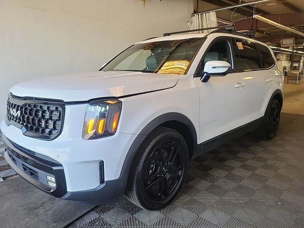 Used 2024 White Kia SX-Prestige X-Line image 2
