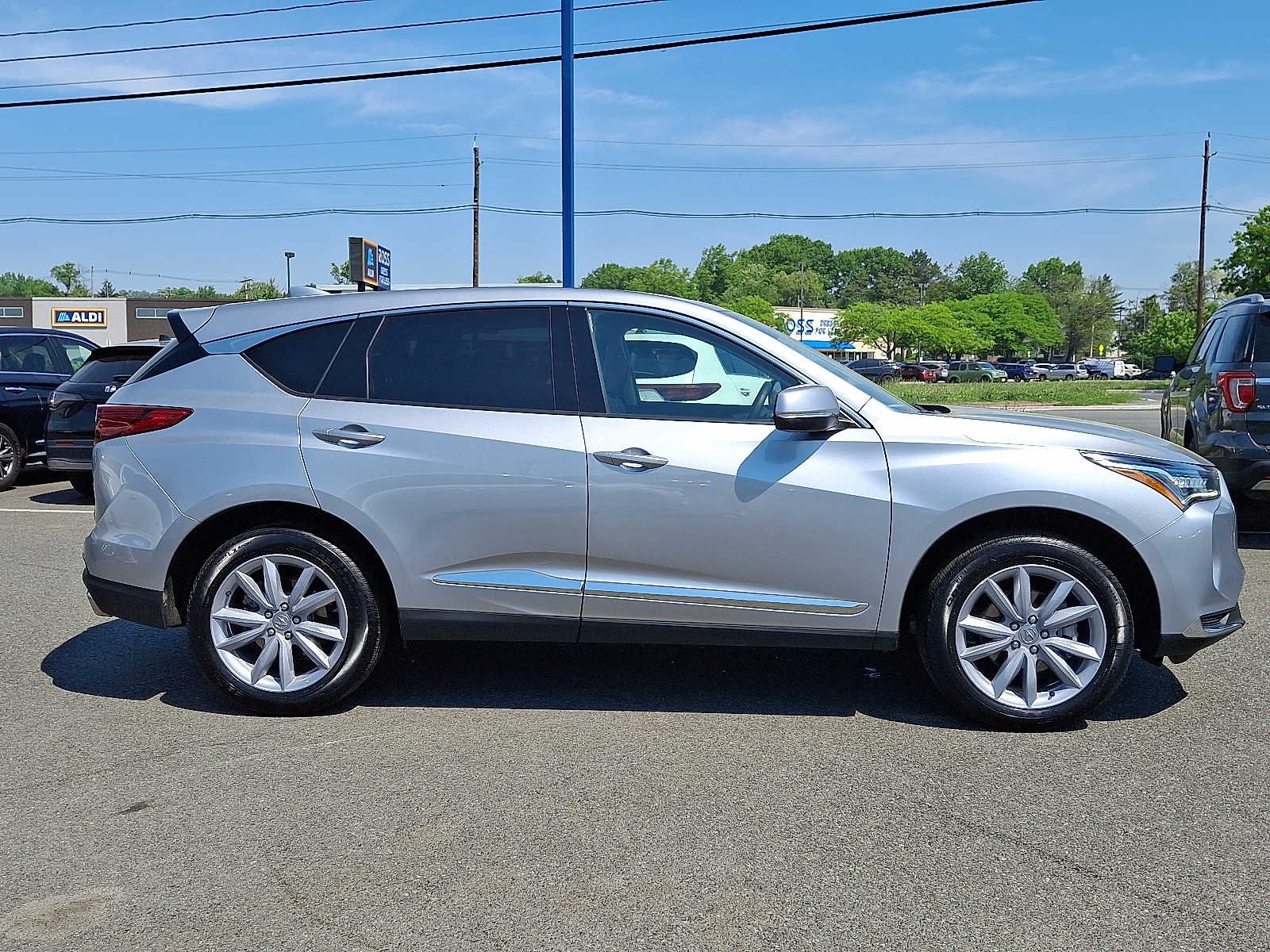 Certified Used 2023 Lunar Silver Metallic Acura SH-AWD image 8