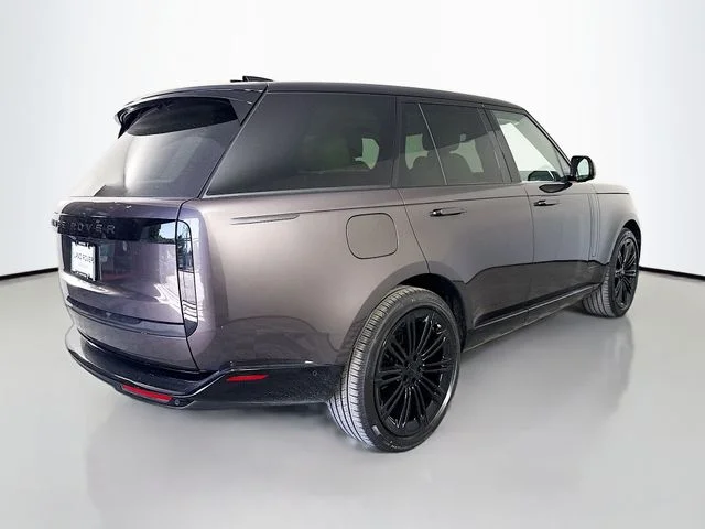 New 2026 Charente Grey Prem Met Land Rover SE image 5