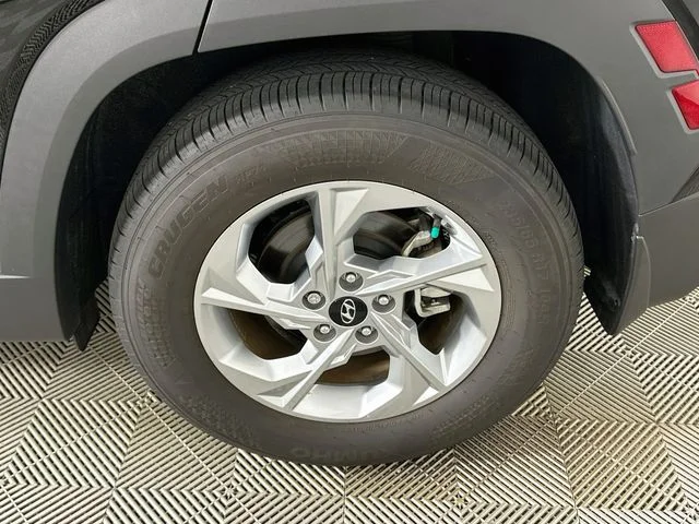 Certified Pre-Owned 2024 Hyundai Tucson SE