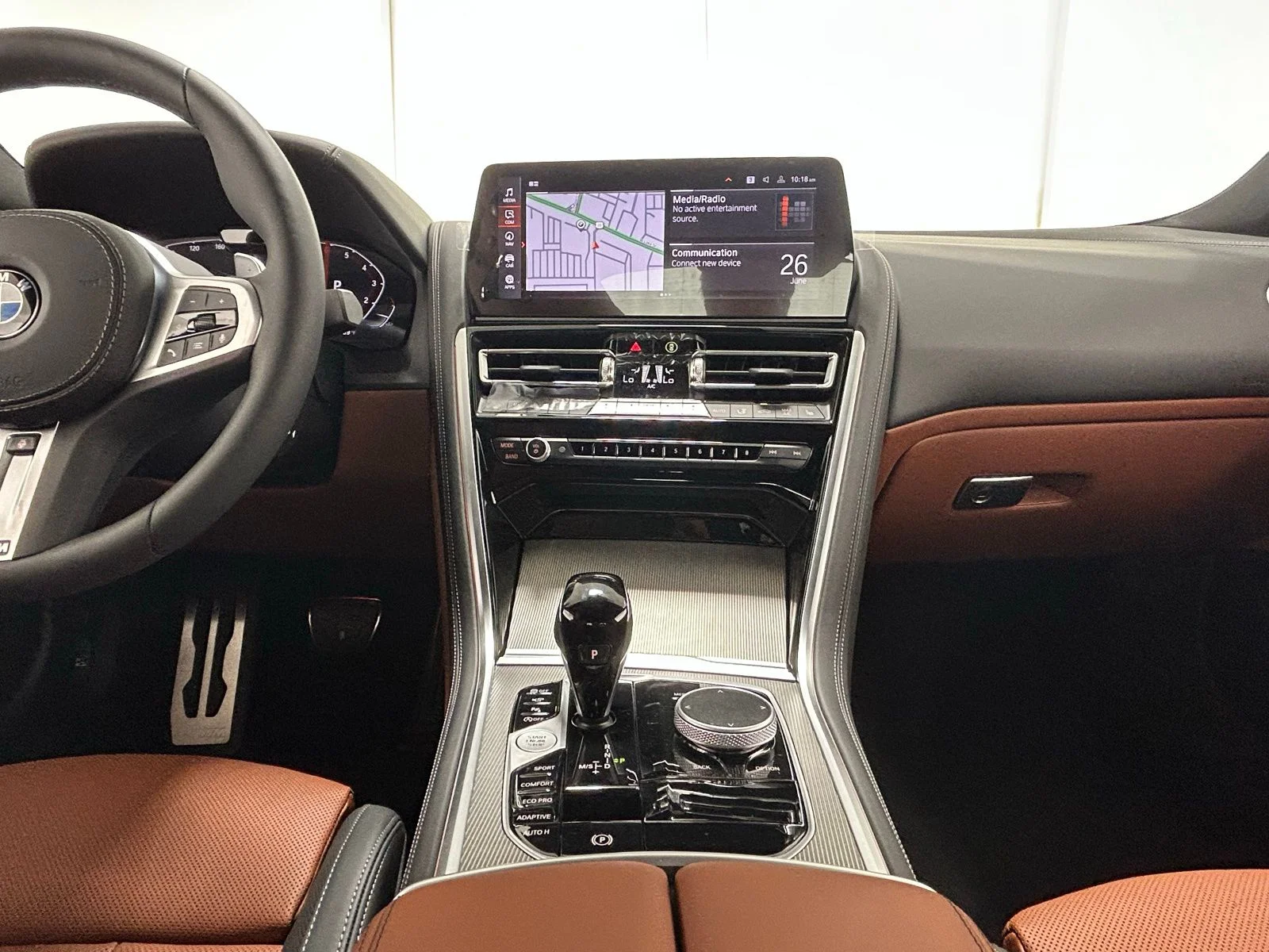 2026 BMW 8 Series 840i - Photo 9