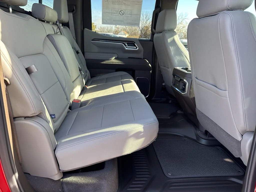 2025 Chevrolet Silverado 1500 LTZ - Photo 19