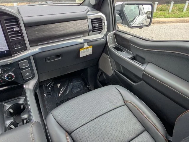 New 2026 Oxford White Ford Lariat® image 17