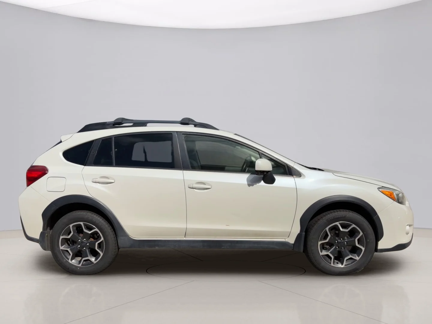 Used 2014 White Subaru PREMIUM image 6