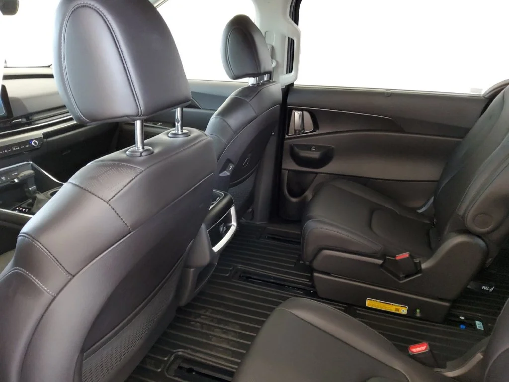 Used 2027 Blue Kia EX image 19