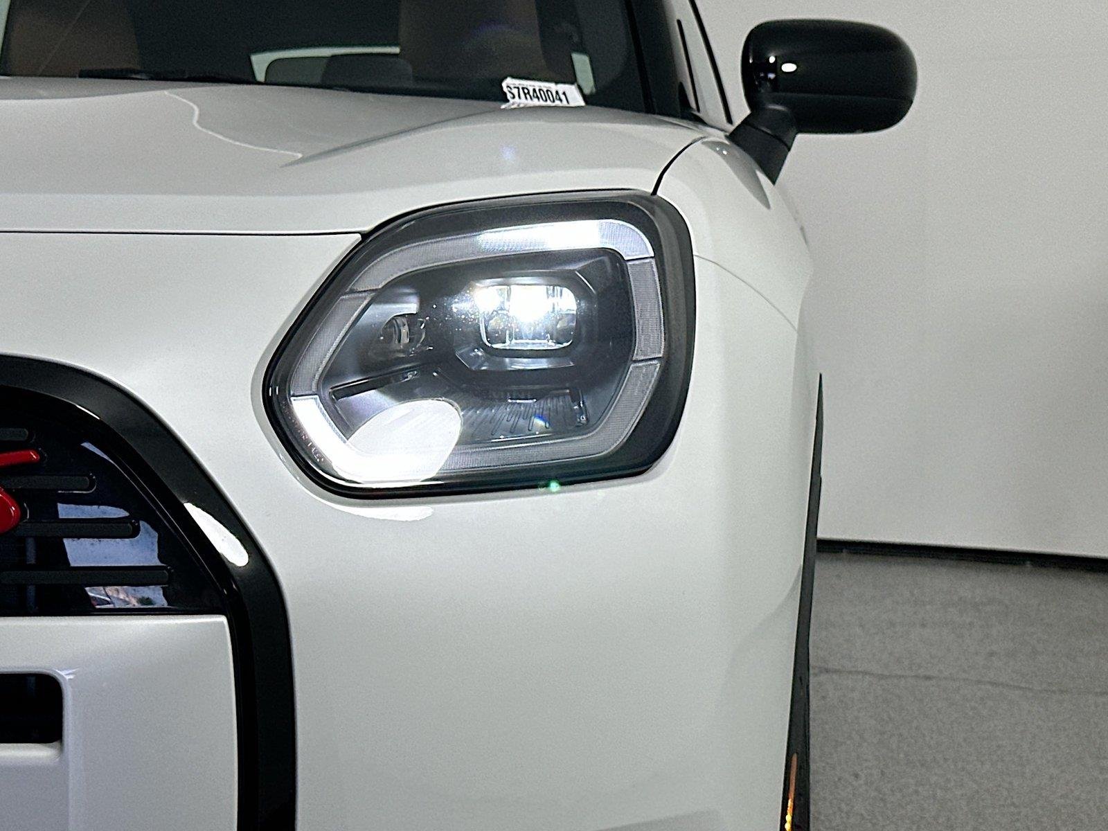 Used 2025 Nanuq White Metallic MINI S image 7