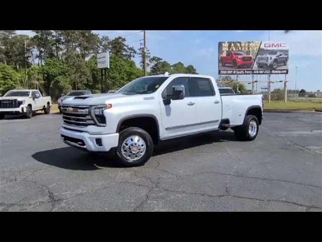 New 2026 Polar White Tricoat Chevrolet High Country DRW image 28