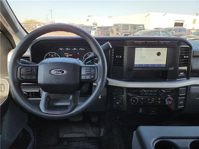 Used 2024 Agate Black Metallic Ford XLT 4x4  Crew Cab 6.75 ft. box 160 in. WB SRW image 10
