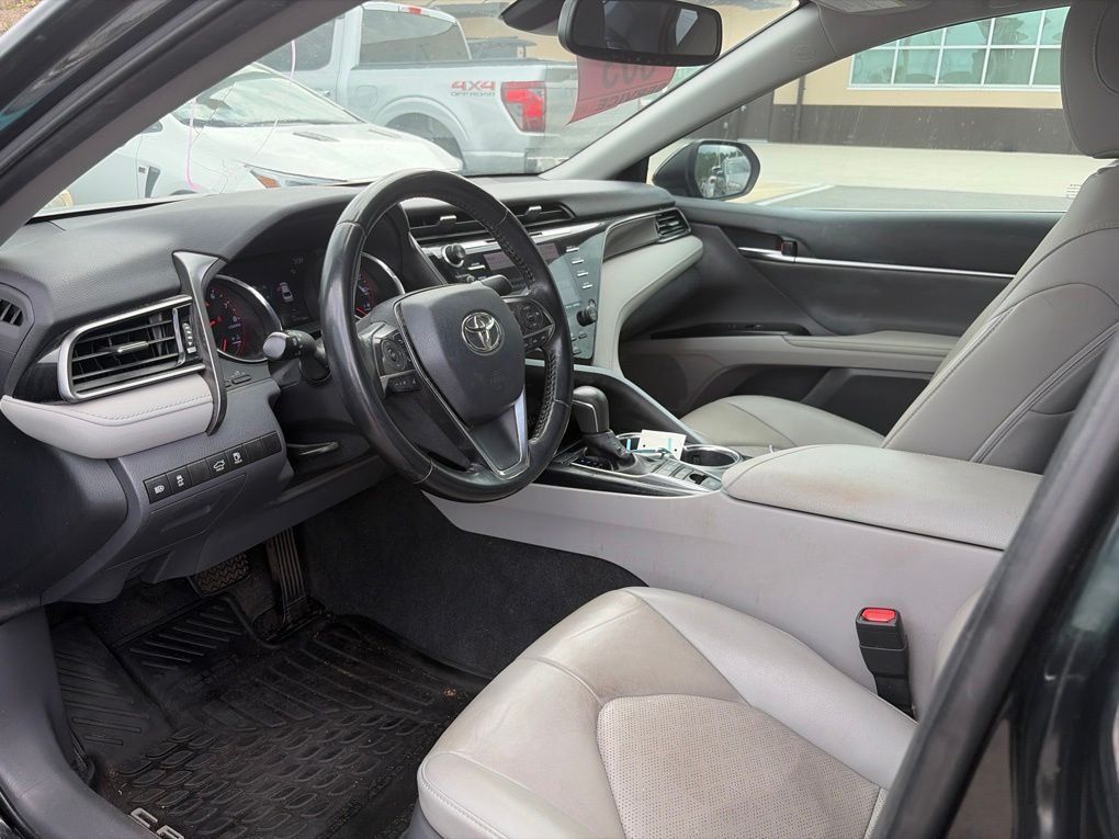 Used 2019  Toyota XSE image 5
