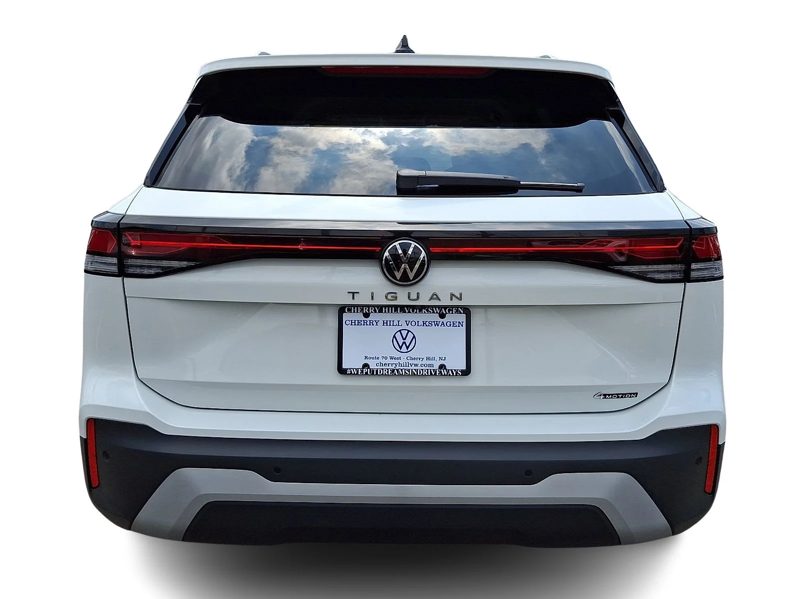 Used 2025 Pure White   0Q0q Volkswagen S image 5