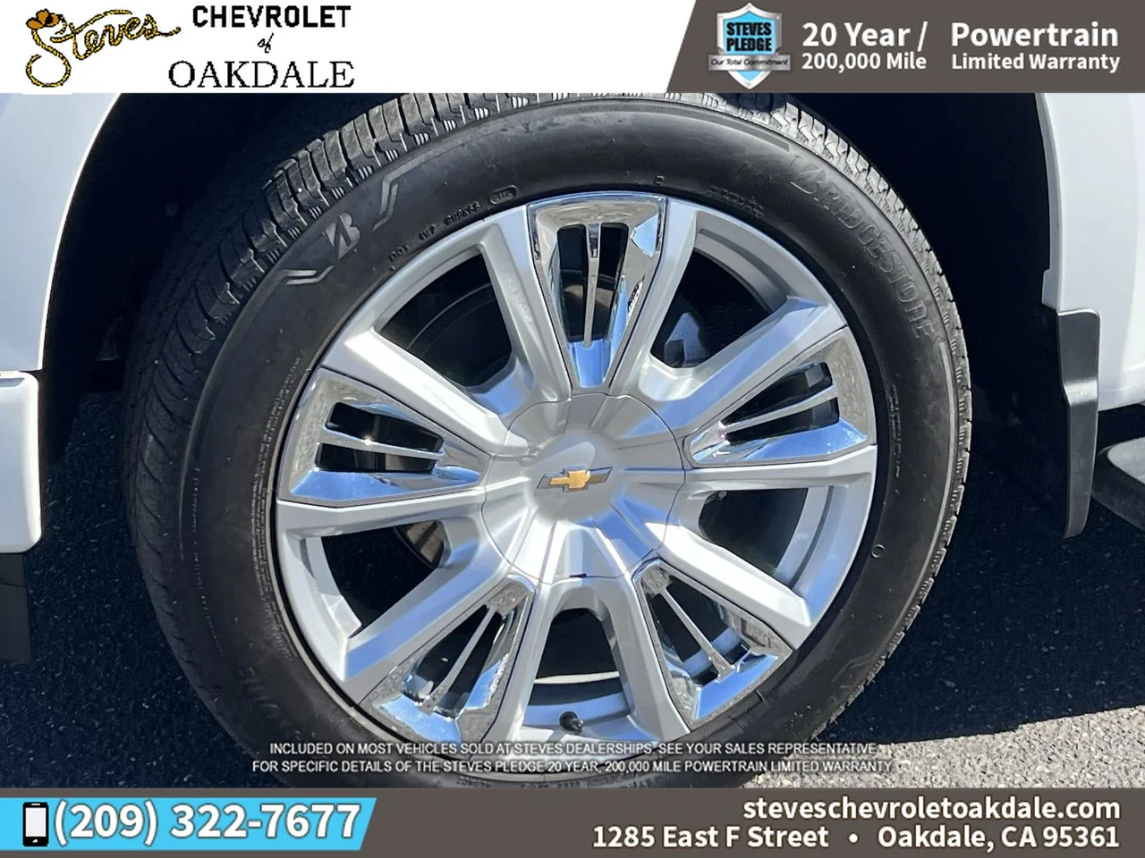 Used 2025 Iridescent Pearl Tricoat Chevrolet High Country image 36