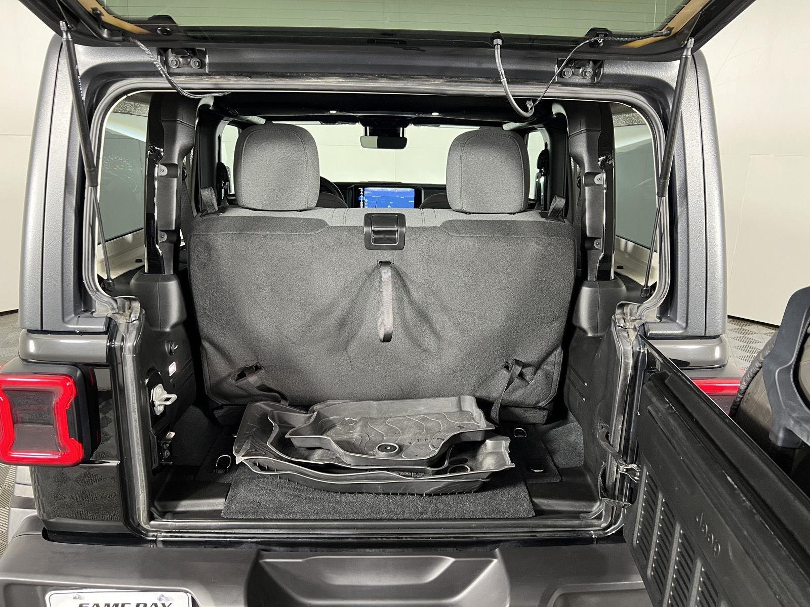 Used 2024 Black Clearcoat Jeep Rubicon image 8