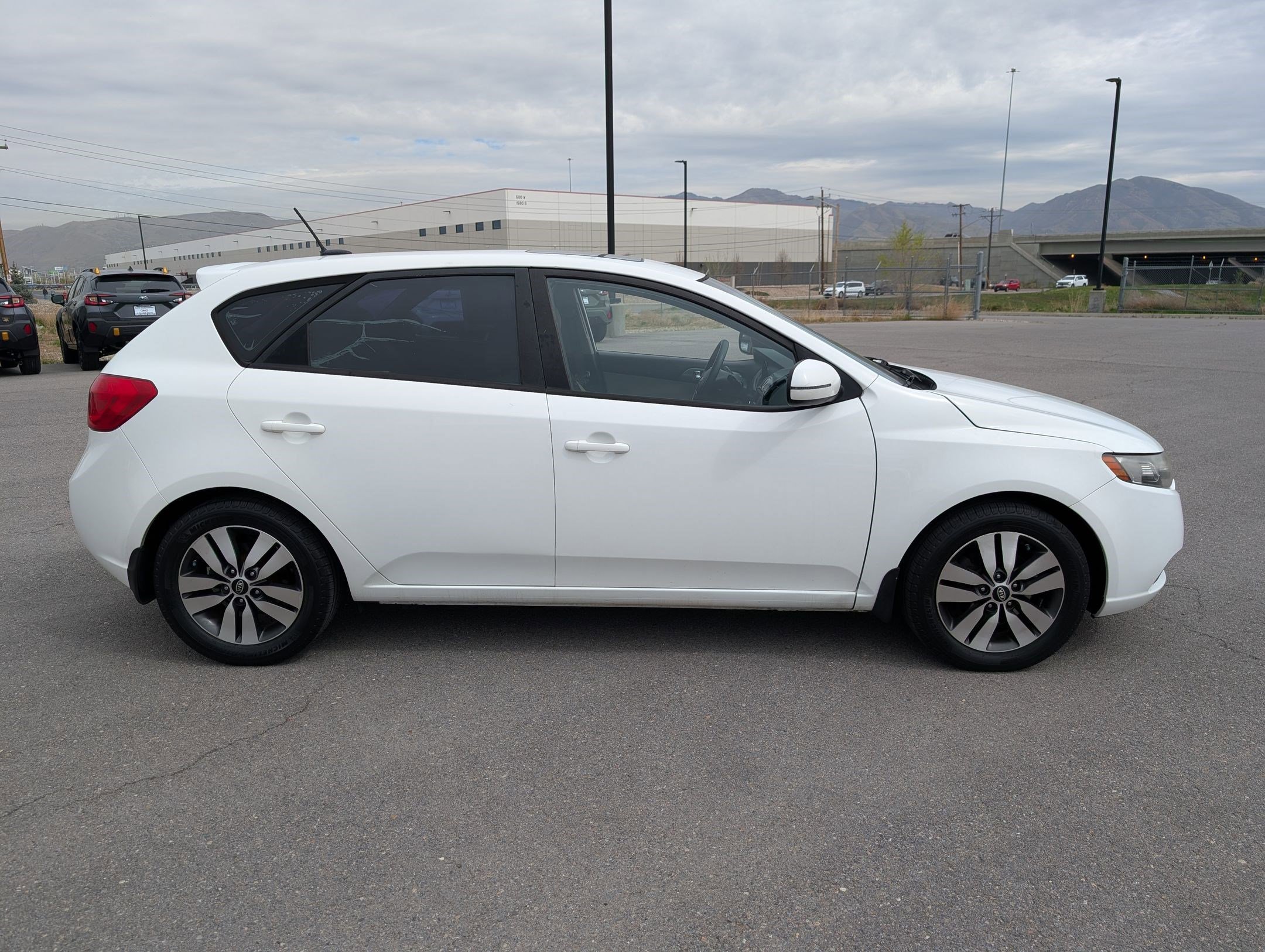 Used 2013 Kia Forte EX with VIN KNAFU5A23D5693146 for sale in Salt Lake City, UT