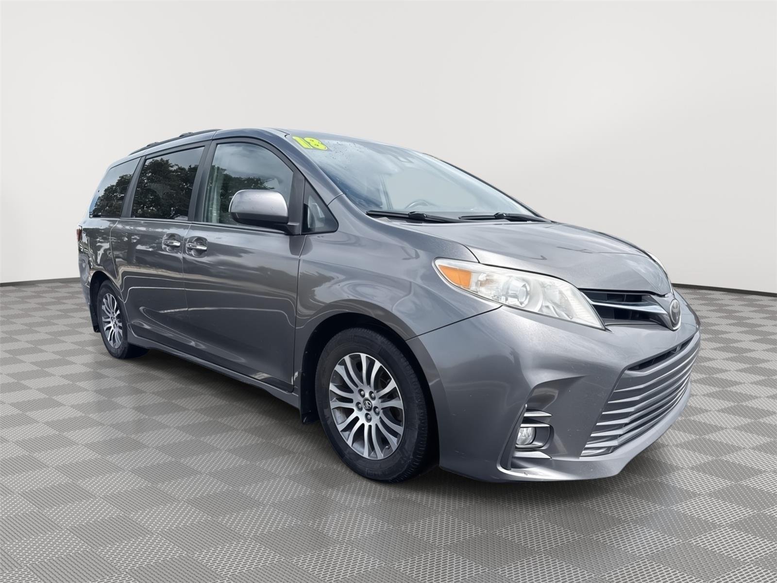 Used 2018 Predawn Gray Mica Toyota XLE image 1