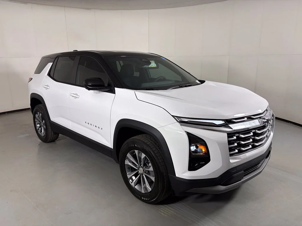 New 2027 Summit White Chevrolet LT image 2