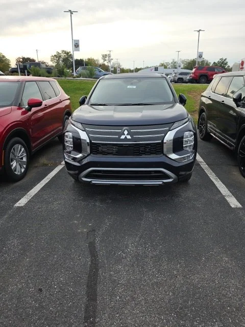 New 2026 Blue Mitsubishi SE 1.5T S-AWC image 2