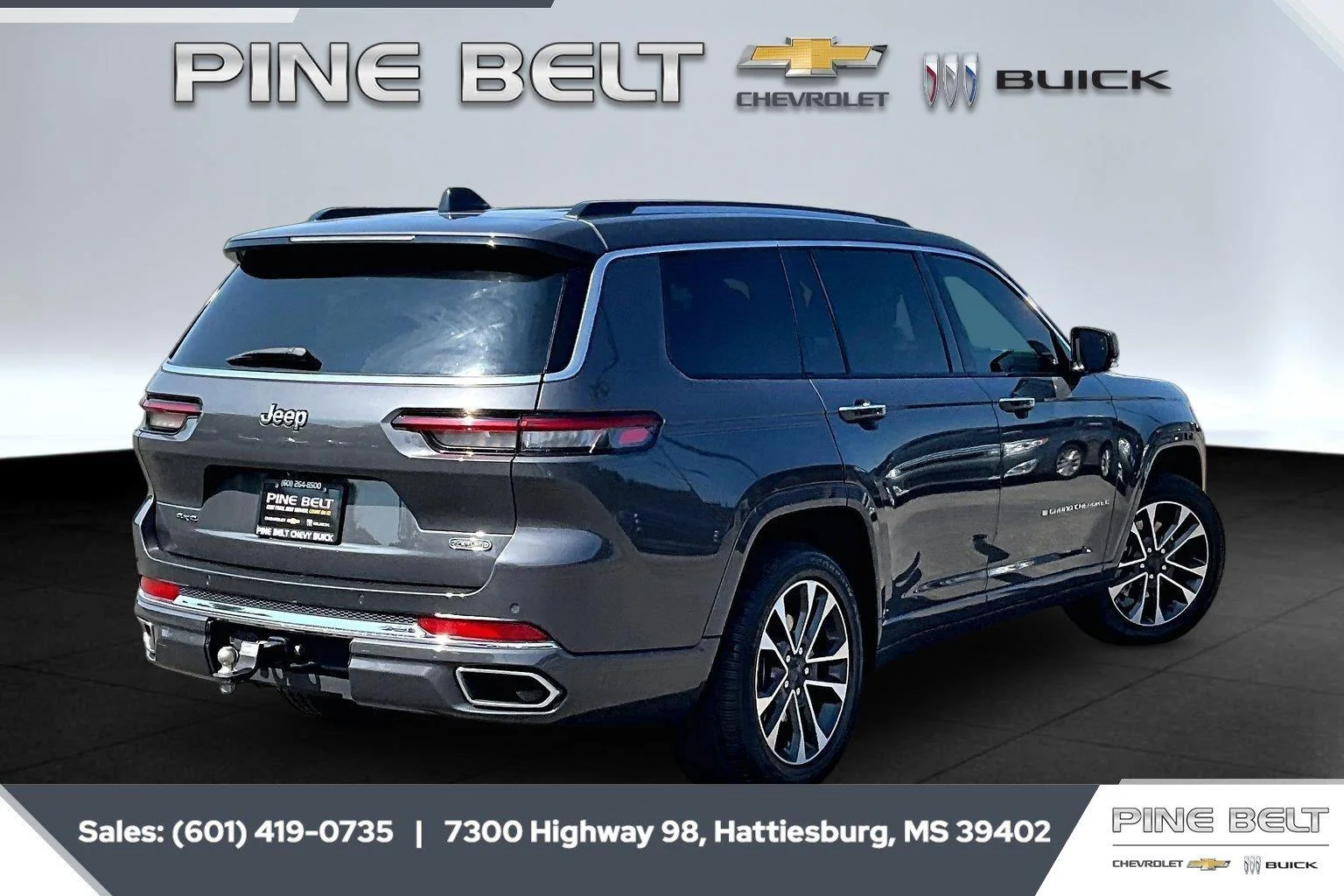Used 2023 Baltic Gray Metallic Clearcoat Jeep Overland image 11