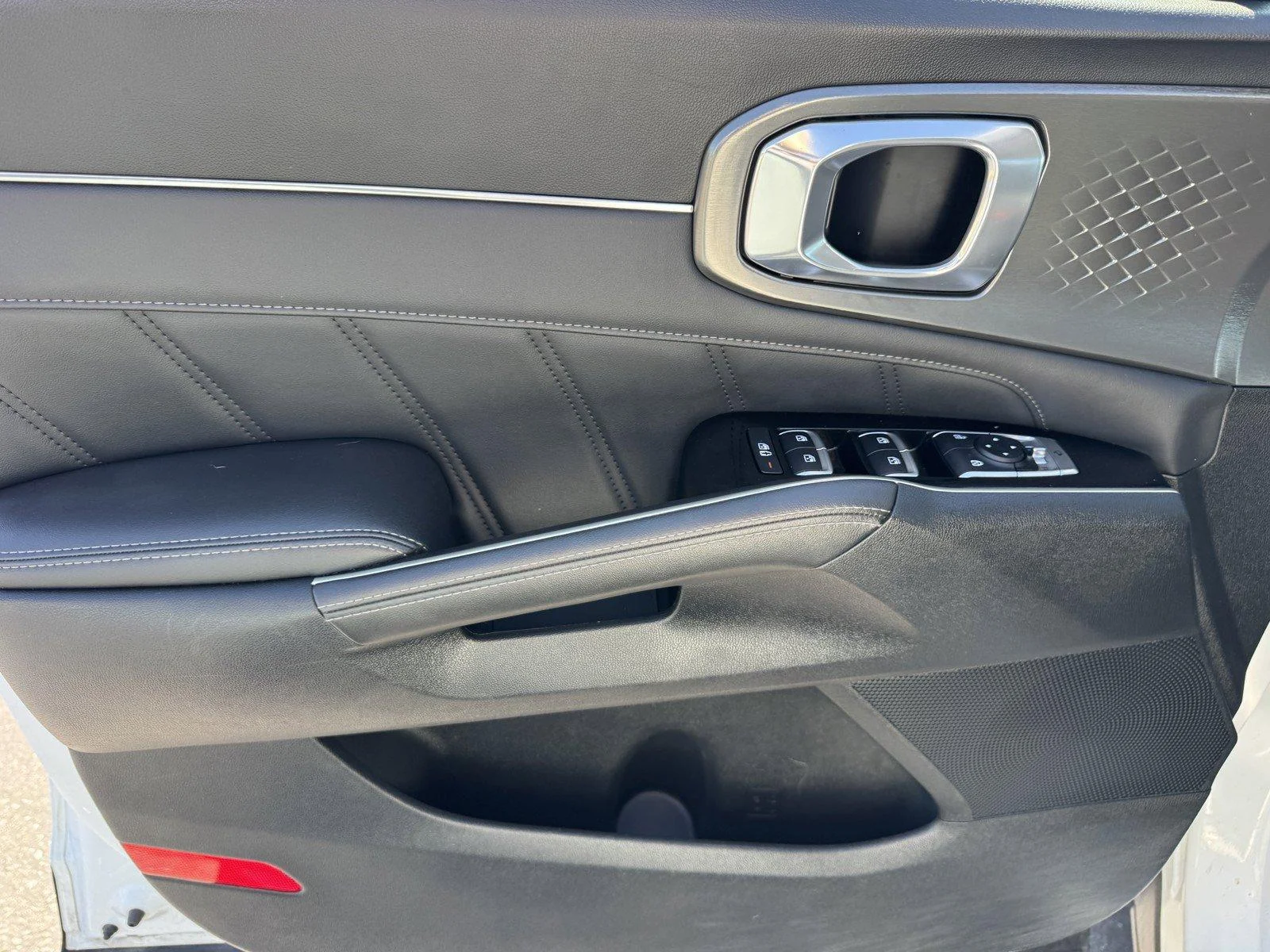 Used 2022 Snow White Pearl Kia SX image 20