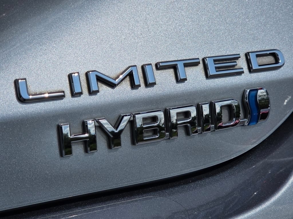 Used 2020 Celestial Silver Metallic Toyota Hybrid Limited image 8