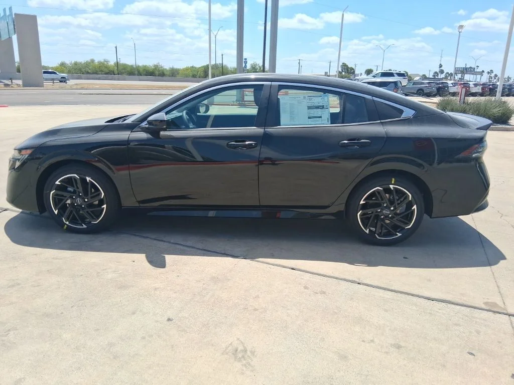 New 2026 Super Black Nissan SR image 4