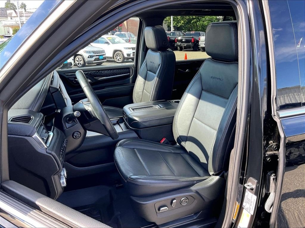 Used 2023 Black GMC Denali image 10