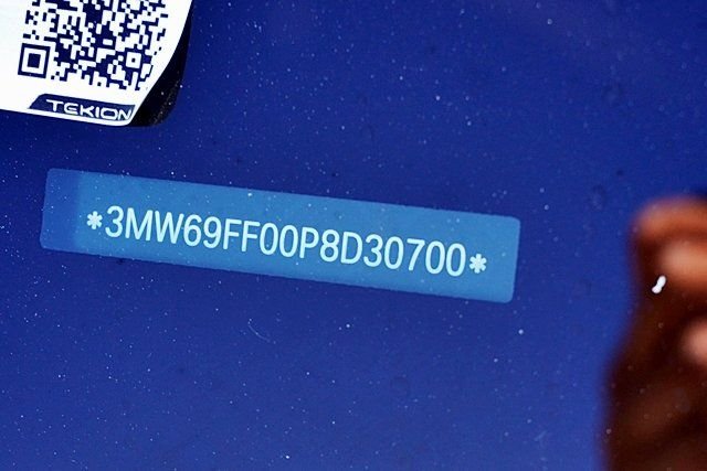 Used 2023 White BMW 330i image 37