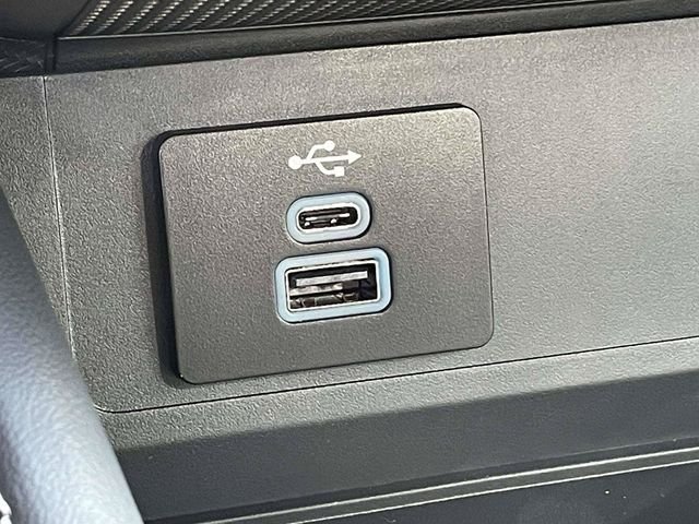 2025 Ford Mustang EcoBoost Premium - Photo 11