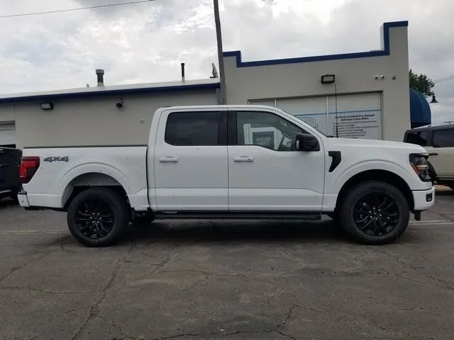New 2026 Oxford White Ford XLT image 4