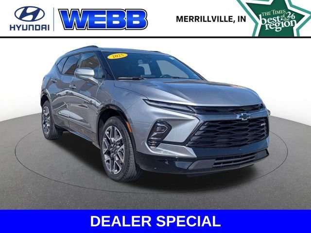 Used 2025 Gray Chevrolet RS image 1
