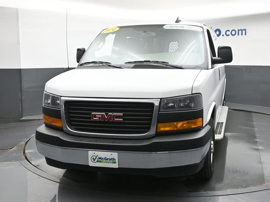 Used 2024 White GMC Work Van image 6