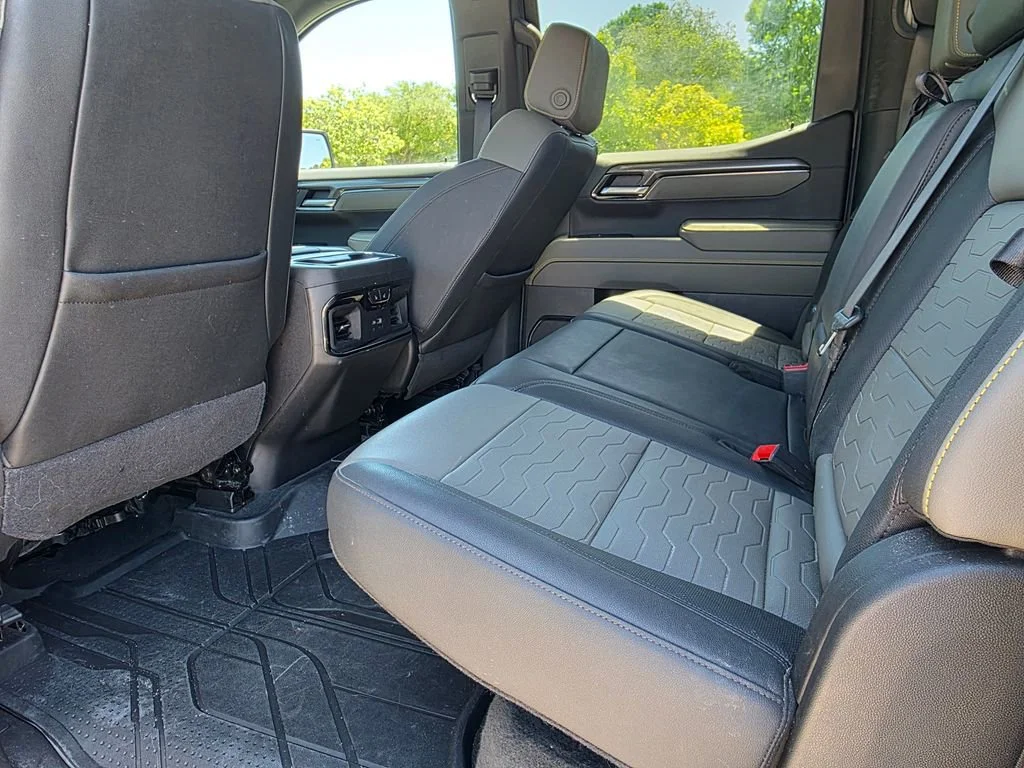 Used 2025 Summit White Chevrolet ZR2 image 32