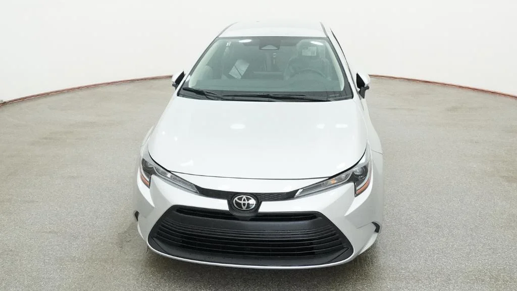 New 2026 Classic Silver Metallic Toyota LE image 13