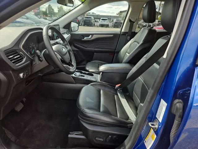Used 2022  Ford SEL image 10