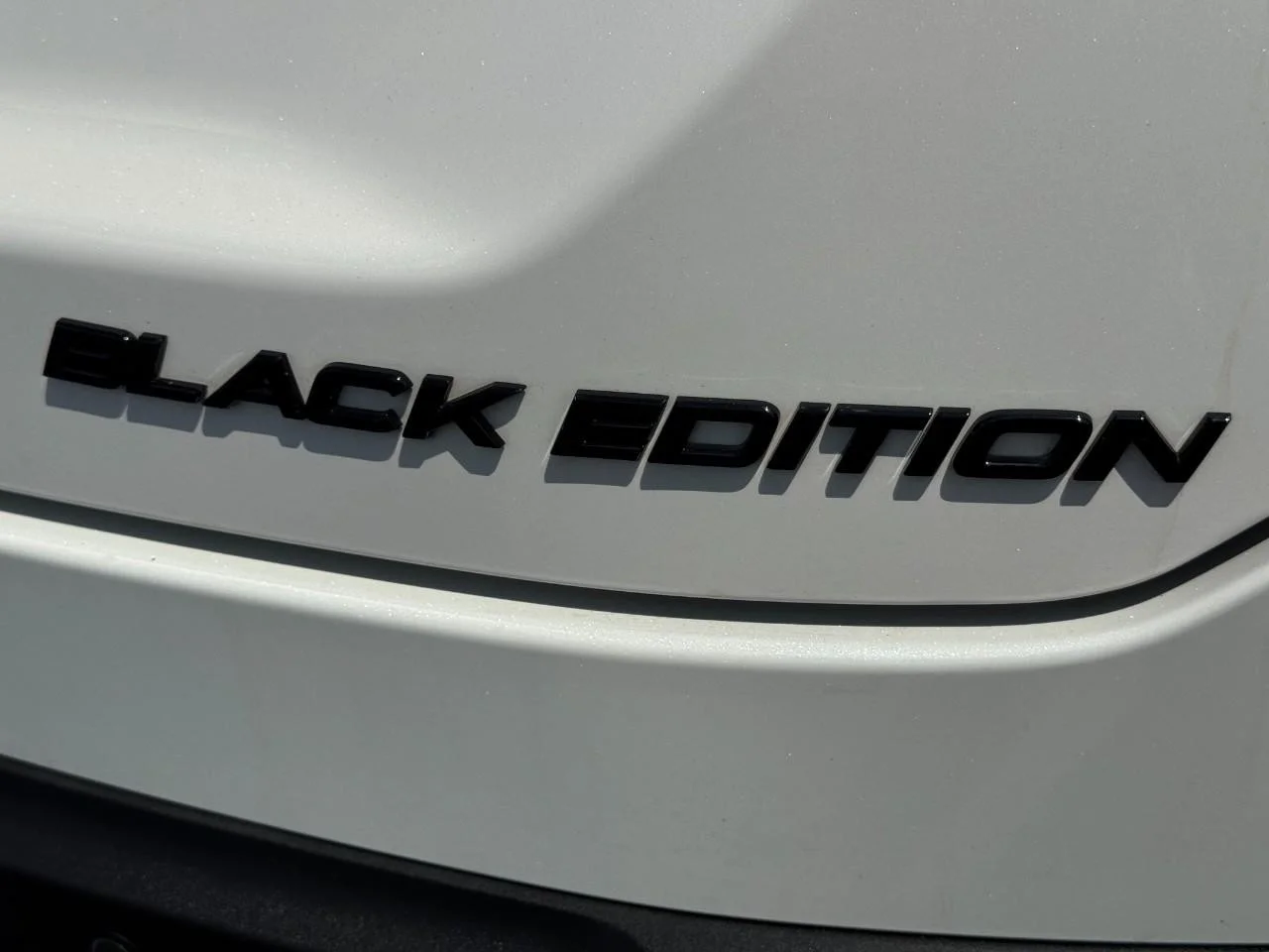 Used 2025 Platinum White Pearl Honda AWD Black Edition image 5