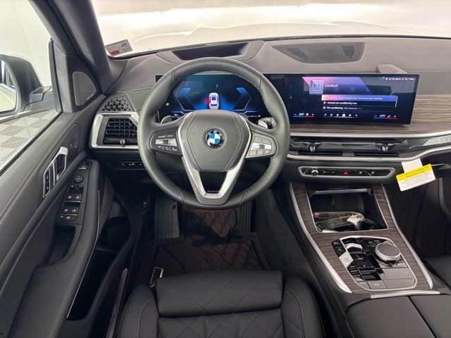 New 2026 White BMW xDrive40i image 31