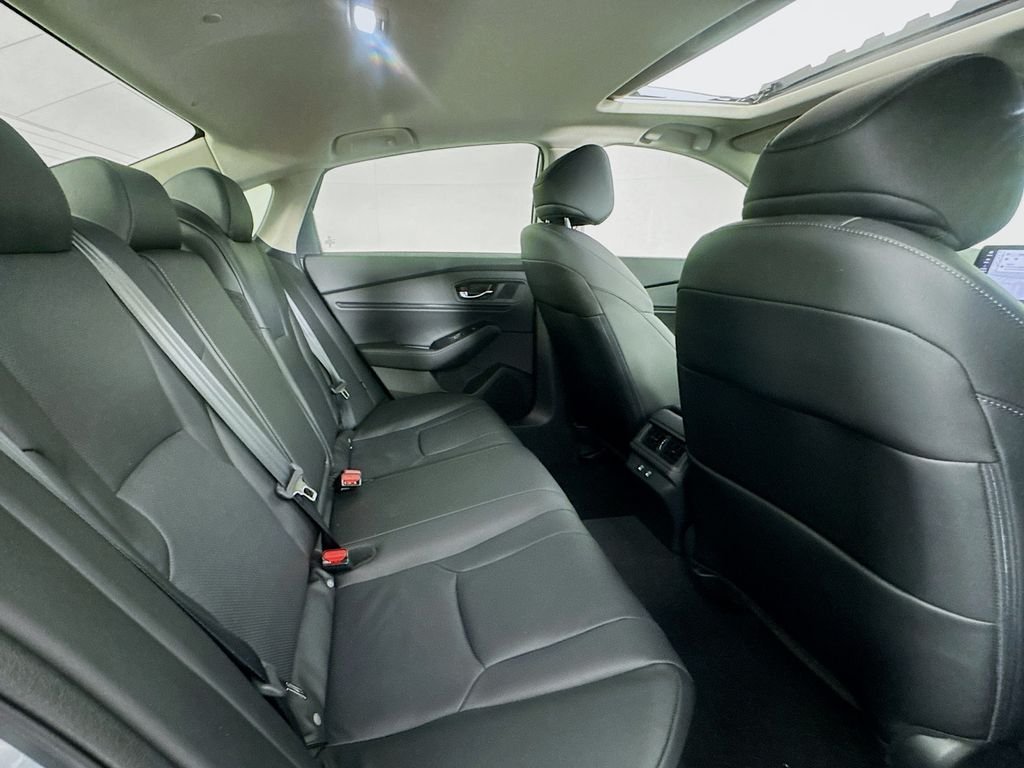 New 2026 Solar Silver Metallic Honda Touring image 37
