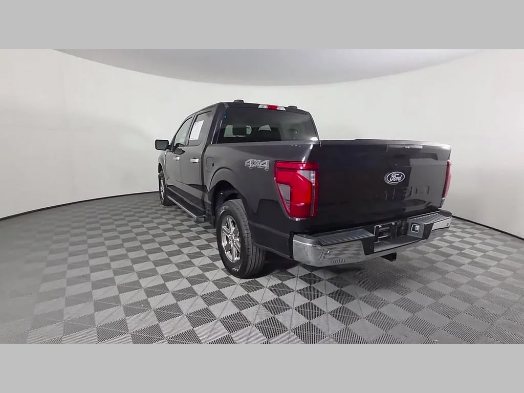 Used 2025 Black Metallic Ford XLT image 45