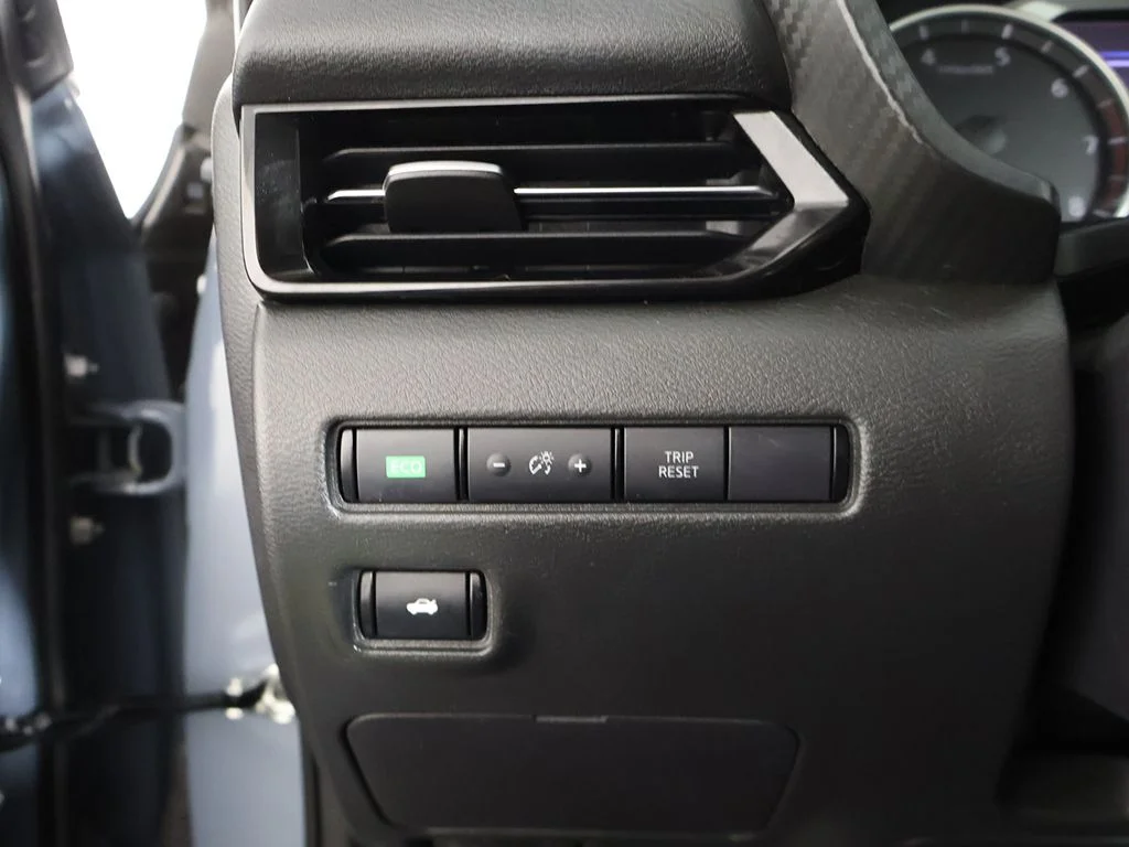 Used 2024 Gray Metallic Nissan SR image 35