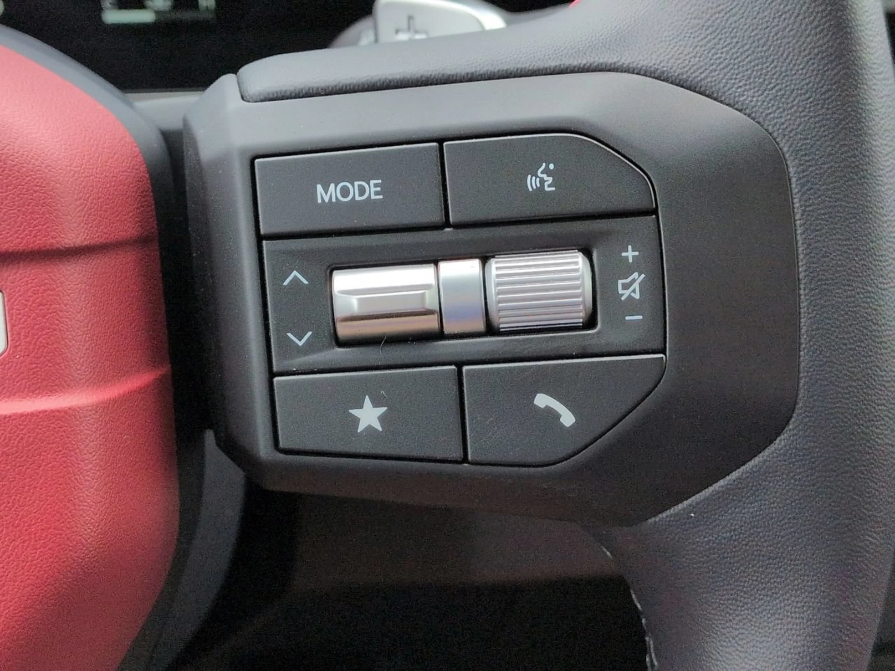 New 2026 Snow White Pearl Kia GT-Line image 41