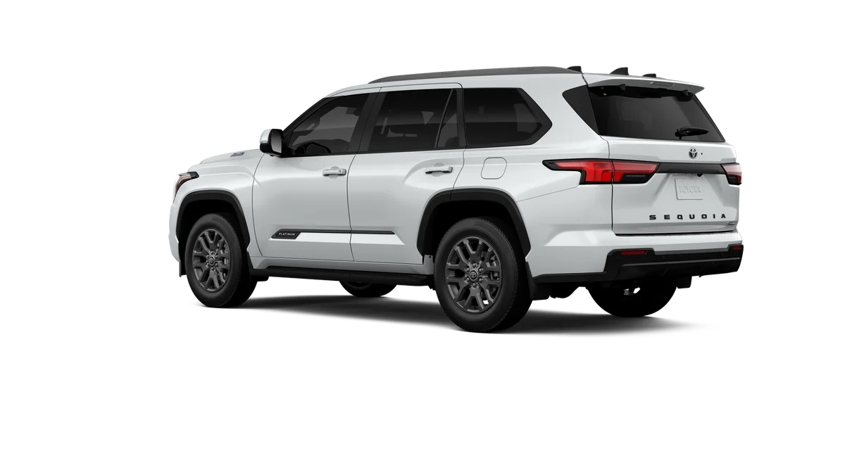 New 2026 Wind Chill Pearl Toyota Platinum image 6