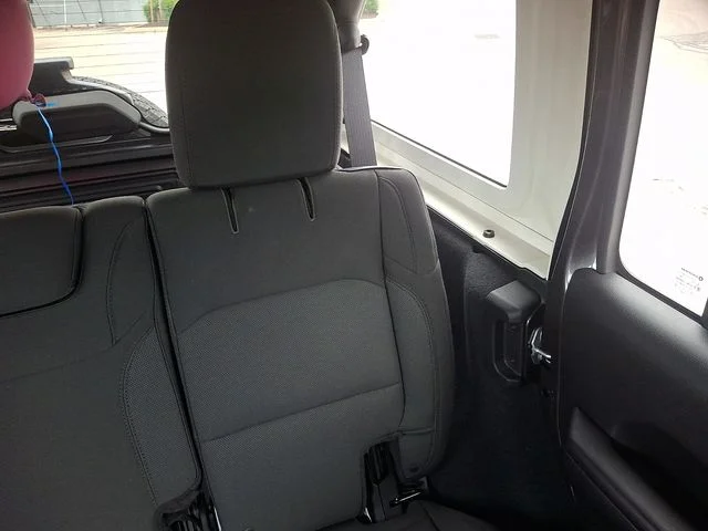 Used 2018 Gray Jeep Unlimited Sport image 20