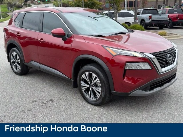 Used 2022 Red Nissan SV image 3