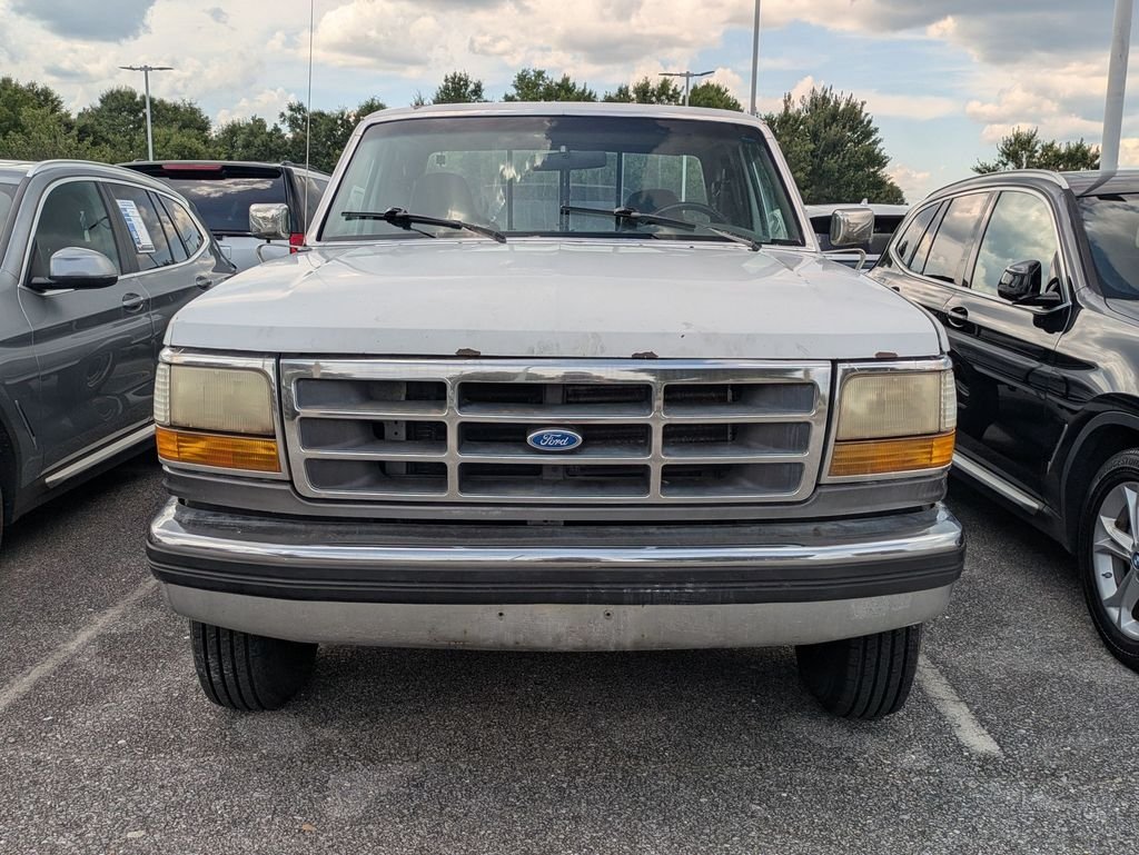 Used 1993  Ford XL HD image 3