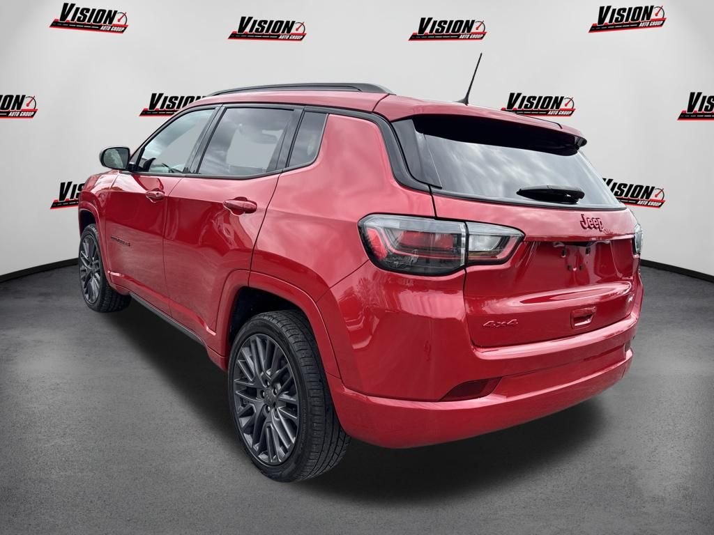 Used 2022 Red Jeep Limited image 7