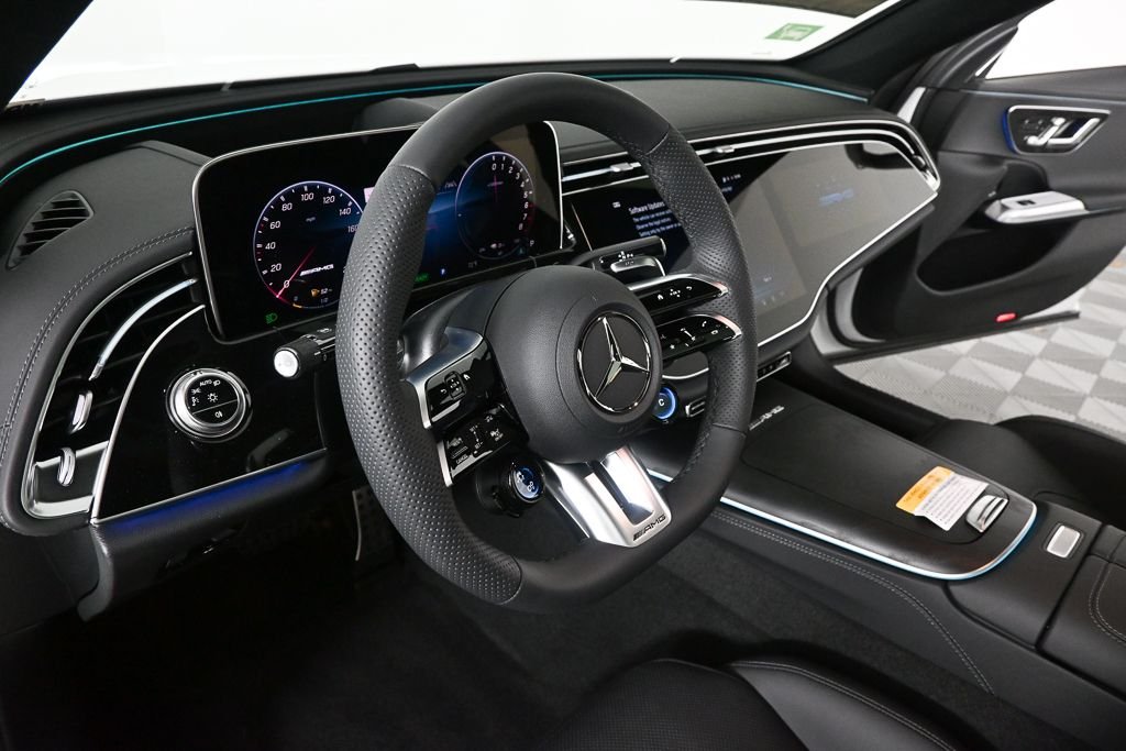 New 2026 MANUFAKTUR Moonlight White Metallic Mercedes-Benz AMG® E 53 E 4MATIC+ Sedan image 6