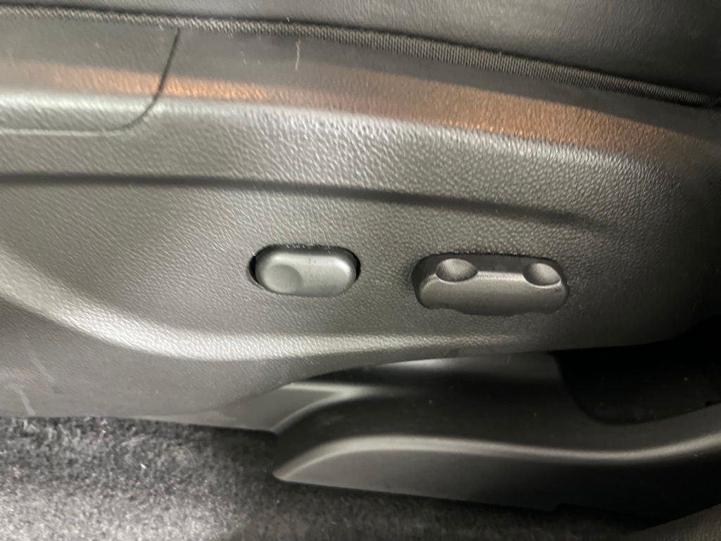 Used 2019 Silver Ice Metallic Chevrolet LT image 14