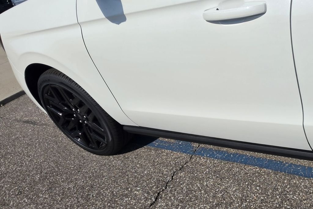 New 2026 Star White Metallic Tri-Coat Ford MAX Platinum® image 3